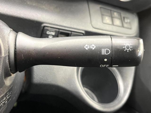 シエンタ Ｘ　ＳＤナビ　バックカメラ　禁煙車　トヨタセーフティセンス　電動スライド　アイドリングストップ　ＥＴＣ　ドラレコ　衝突軽減装置　車線逸脱警報　Ｂｌｕｅｔｏｏｔｈ再生　スマートキー　電動格納ミラー（30枚目）