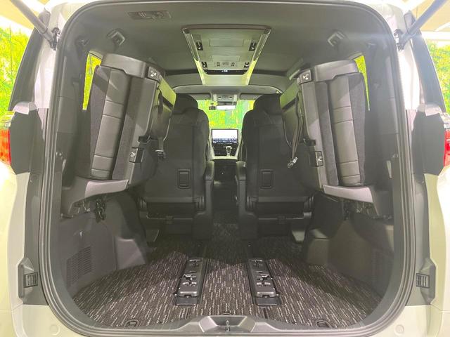 アルファード Ｚ　サンルーフ　ユニバーサルステップ　セーフティセンス　純正１４型ナビ　全周囲カメラ　デジタルインナーミラー　両側電動ドア　電動リアゲート　リアオートエアコン　パワーシート　シートエアコン　置くだけ充電（11枚目）