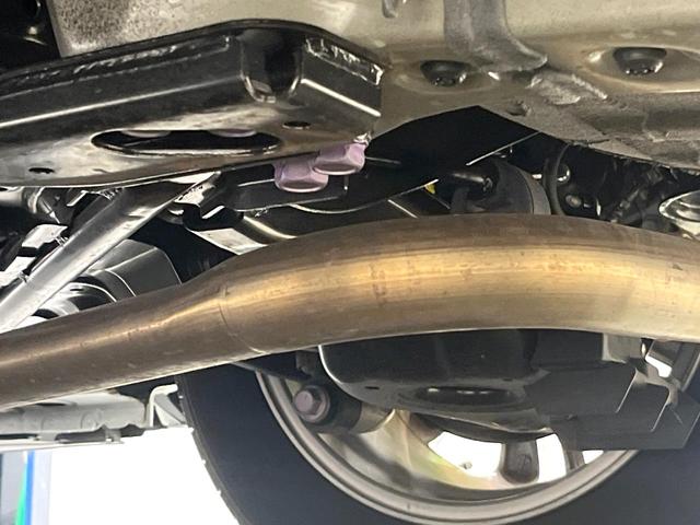 アルファード Ｚ　サンルーフ　ユニバーサルステップ　セーフティセンス　純正１４型ナビ　全周囲カメラ　デジタルインナーミラー　両側電動ドア　電動リアゲート　リアオートエアコン　パワーシート　シートエアコン　置くだけ充電（20枚目）
