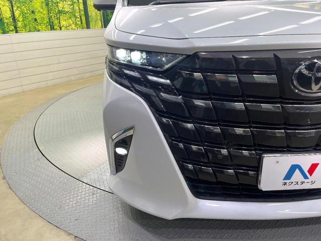 アルファード Ｚ　サンルーフ　ユニバーサルステップ　セーフティセンス　純正１４型ナビ　全周囲カメラ　デジタルインナーミラー　両側電動ドア　電動リアゲート　リアオートエアコン　パワーシート　シートエアコン　置くだけ充電（23枚目）