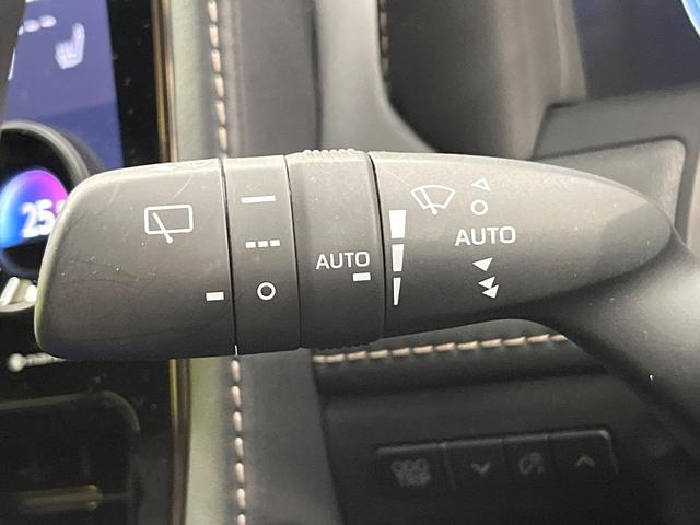 アルファード Ｚ　サンルーフ　ユニバーサルステップ　セーフティセンス　純正１４型ナビ　全周囲カメラ　デジタルインナーミラー　両側電動ドア　電動リアゲート　リアオートエアコン　パワーシート　シートエアコン　置くだけ充電（63枚目）