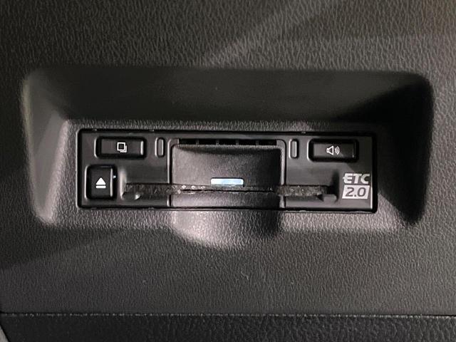 アルファード Ｚ　サンルーフ　ユニバーサルステップ　セーフティセンス　純正１４型ナビ　全周囲カメラ　デジタルインナーミラー　両側電動ドア　電動リアゲート　リアオートエアコン　パワーシート　シートエアコン　置くだけ充電（67枚目）