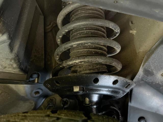 フィットハイブリッド ベースグレード SDナビ バックカメラ 禁煙車 クルーズコントロール ETC ドラレコ オートエアコン Bluetooth再生 DVD再生 フルセグTV 電動格納ミラー リモコンキー プライバシーガラス(19枚目)
