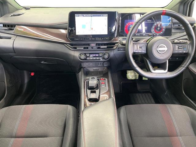 オーラ ニスモ 全周囲カメラ 衝突被害軽減システム レーダークルーズ 禁煙車 ドラレコ コーナーセンサー スマートキー LEDヘッド ビルトインETC オートハイビーム 車線逸脱警報 オートライト オートエアコン(2枚目)