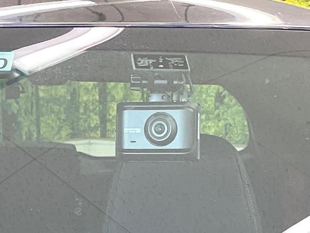 オーラ ニスモ 全周囲カメラ 衝突被害軽減システム レーダークルーズ 禁煙車 ドラレコ コーナーセンサー スマートキー LEDヘッド ビルトインETC オートハイビーム 車線逸脱警報 オートライト オートエアコン(7枚目)