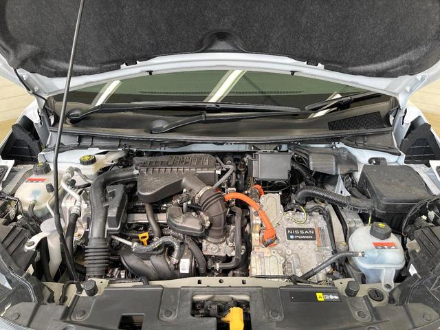 オーラ ニスモ 全周囲カメラ 衝突被害軽減システム レーダークルーズ 禁煙車 ドラレコ コーナーセンサー スマートキー LEDヘッド ビルトインETC オートハイビーム 車線逸脱警報 オートライト オートエアコン(18枚目)