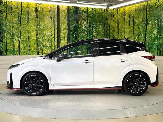 オーラ ニスモ 全周囲カメラ 衝突被害軽減システム レーダークルーズ 禁煙車 ドラレコ コーナーセンサー スマートキー LEDヘッド ビルトインETC オートハイビーム 車線逸脱警報 オートライト オートエアコン(38枚目)