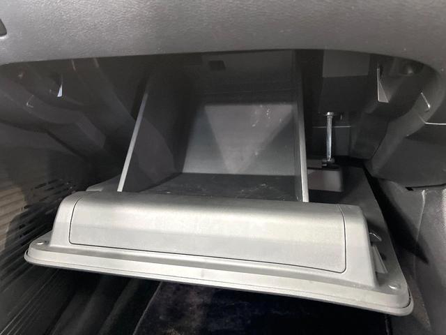 オーラ ニスモ 全周囲カメラ 衝突被害軽減システム レーダークルーズ 禁煙車 ドラレコ コーナーセンサー スマートキー LEDヘッド ビルトインETC オートハイビーム 車線逸脱警報 オートライト オートエアコン(63枚目)