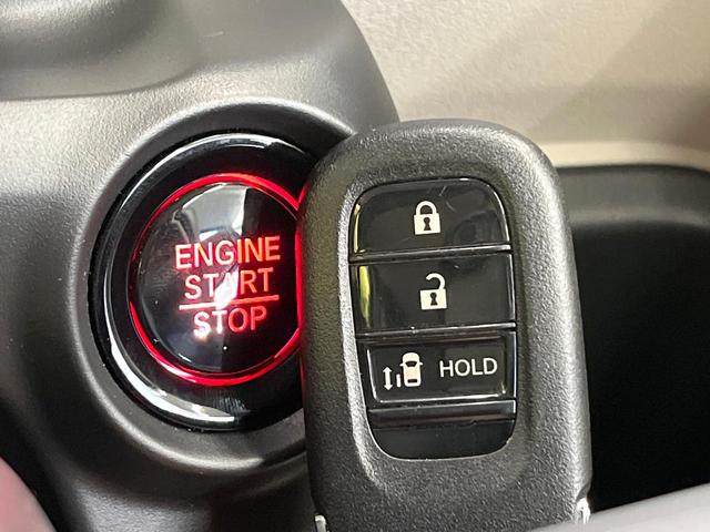 N-BOX ベースグレード ホンダセンシング バックカメラ アダプティブクルーズ 電動ドア クリアランスソナー LEDヘッド オートハイビーム オートエアコン スマートキー 電動格納ミラー 電子パーキング(7枚目)