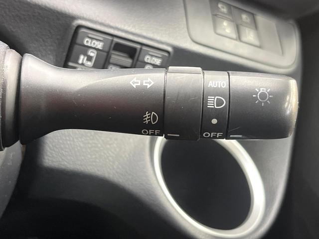 シエンタ Ｇ　クエロ　両側電動ドア　全周囲カメラ　衝突被害軽減システム　ハーフレザーシート　ドラレコ　コーナーセンサー　スマートキー　ＬＥＤヘッド　ビルトインＥＴＣ　オートハイビーム　車線逸脱警報（30枚目）