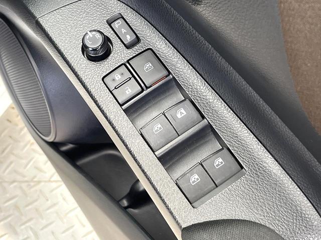 シエンタ Ｇ　クエロ　両側電動ドア　全周囲カメラ　衝突被害軽減システム　ハーフレザーシート　ドラレコ　コーナーセンサー　スマートキー　ＬＥＤヘッド　ビルトインＥＴＣ　オートハイビーム　車線逸脱警報（34枚目）