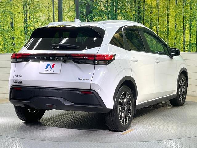 ノート オーテック クロスオーバー +アクティブ エマージェンシーブレーキ 純正9型ナビ 全周囲カメラ フルセグ プロパイロット デジタルインナーミラー 置くだけ充電 シートヒーター ステアリングヒーター ブラインドスポットモニター LEDヘッド(16枚目)