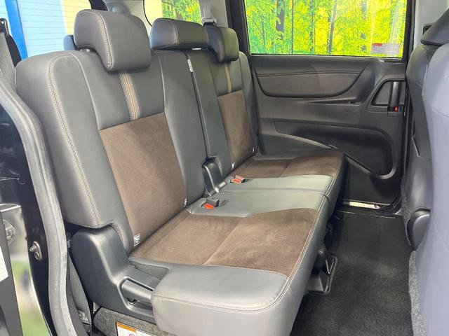 シエンタ Ｇ　クエロ　両側電動ドア　ＳＤナビ　バックカメラ　衝突被害軽減システム　ハーフレザーシート　ドラレコ　コーナーセンサー　スマートキー　ＬＥＤヘッド　ビルトインＥＴＣ　オートハイビーム　ワンオーナー　オートライト（9枚目）