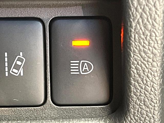 デイズルークス ハイウェイスター X Vセレクション 純正ナビ 全周囲カメラ 衝突軽減装置 両側電動ドア ETC ドラレコ オートエアコン オートライト LEDヘッドライト スマートキー ハーフレザーシート 車線逸脱警報 踏み間違い防止アシスト(28枚目)