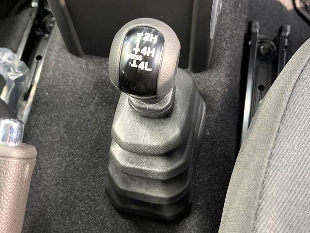 ジムニーノマド FC 禁煙車 4WD セーフティサポート アダプティブクルーズ シートヒーター LEDヘッド オートハイビーム オートエアコン 純正15インチアルミ スマートキー ヘッドランプウォッシャー(60枚目)