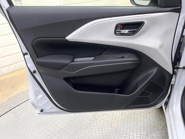 スイフト ＸＧ　セーフティサポート　アダプティブクルーズ　ＳＤナビ　バックカメラ　シートヒーター　コーナーセンサー　禁煙車　ＬＥＤヘッド　ドラレコ　ＥＴＣ　スマートキー　ステリモ　オートエアコン（42枚目）