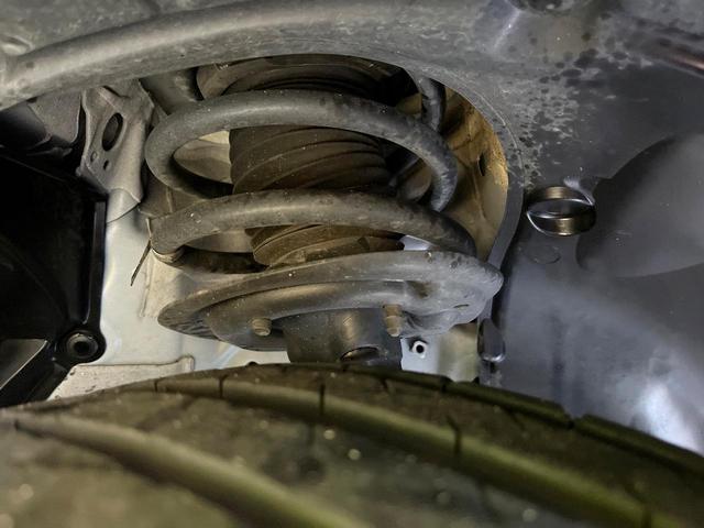 シビック e:HEV バックカメラ 衝突被害軽減システム レーダークルーズ ハーフレザーシート ドラレコ コーナーセンサー スマートキー LEDヘッド ETC2.0 オートハイビーム オートライト オートエアコン(26枚目)