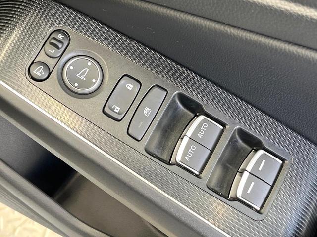 シビック e:HEV バックカメラ 衝突被害軽減システム レーダークルーズ ハーフレザーシート ドラレコ コーナーセンサー スマートキー LEDヘッド ETC2.0 オートハイビーム オートライト オートエアコン(52枚目)