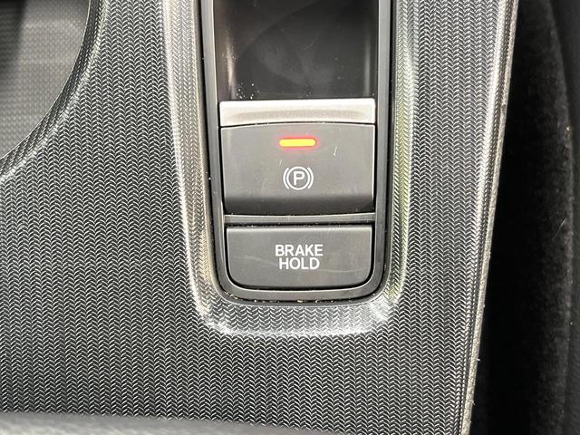 シビック e:HEV バックカメラ 衝突被害軽減システム レーダークルーズ ハーフレザーシート ドラレコ コーナーセンサー スマートキー LEDヘッド ETC2.0 オートハイビーム オートライト オートエアコン(65枚目)