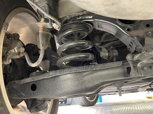 ハリアー プレミアム セーフティシステム SDナビ バックカメラ レーダークルーズ 電動リアゲート パワーシート 純正18インチアルミ LEDヘッド&フォグ オートハイビーム オートエアコン スマートキー ETC ドラレコ(20枚目)