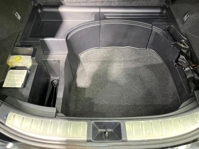 ハリアー プレミアム セーフティシステム SDナビ バックカメラ レーダークルーズ 電動リアゲート パワーシート 純正18インチアルミ LEDヘッド&フォグ オートハイビーム オートエアコン スマートキー ETC ドラレコ(35枚目)