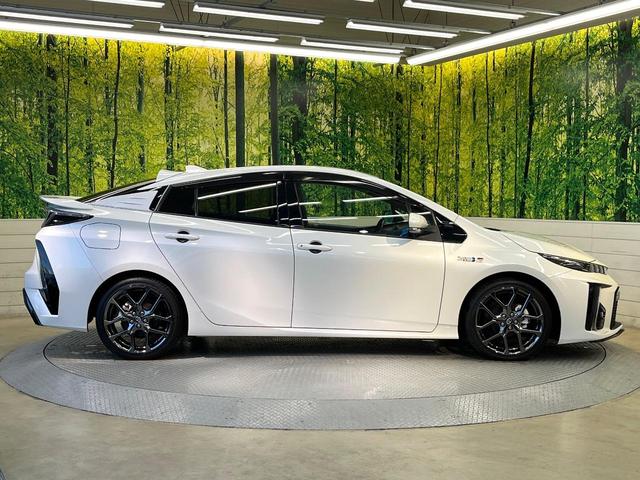 プリウスPHV Sナビパッケージ・GRスポーツ セーフティセンス 純正ナビ バックカメラ フルセグ レーダークルーズ 急速充電 AC100V電源 アルミペダル シートヒーター LEDヘッド&フォグ オートハイビーム 純正18インチアルミ(37枚目)