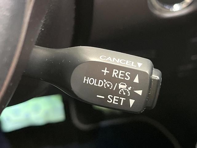 プリウスPHV Sナビパッケージ・GRスポーツ セーフティセンス 純正ナビ バックカメラ フルセグ レーダークルーズ 急速充電 AC100V電源 アルミペダル シートヒーター LEDヘッド&フォグ オートハイビーム 純正18インチアルミ(58枚目)