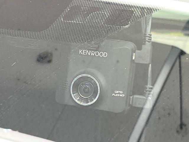 プリウスPHV Sナビパッケージ・GRスポーツ セーフティセンス 純正ナビ バックカメラ フルセグ レーダークルーズ 急速充電 AC100V電源 アルミペダル シートヒーター LEDヘッド&フォグ オートハイビーム 純正18インチアルミ(73枚目)