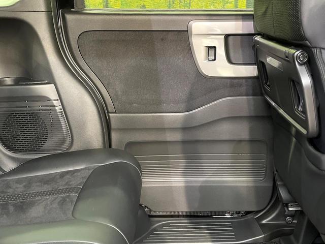 Ｎ－ＢＯＸカスタム Ｌターボ　スタイル＋ブラック　ホンダセンシング　ＳＤ８型ナビ　バックカメラ　フルセグ　アダプティブクルーズ　シートヒーター　純正１５インチアルミ　両側電動ドア　ＬＥＤヘッド＆フォグ　オートハイビーム　オートエアコン　スマートキー（9枚目）