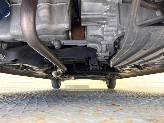 N-BOXカスタム G・Lパッケージ 禁煙車 電動スライド オートエアコン オートライト HIDヘッド スマートキー ドラレコ 電動格納ミラー CD再生 純正14インチアルミ ステアリングスイッチ アームレスト フォグランプ(19枚目)