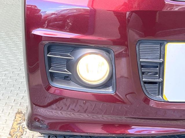 N-BOXカスタム G・Lパッケージ 禁煙車 電動スライド オートエアコン オートライト HIDヘッド スマートキー ドラレコ 電動格納ミラー CD再生 純正14インチアルミ ステアリングスイッチ アームレスト フォグランプ(33枚目)