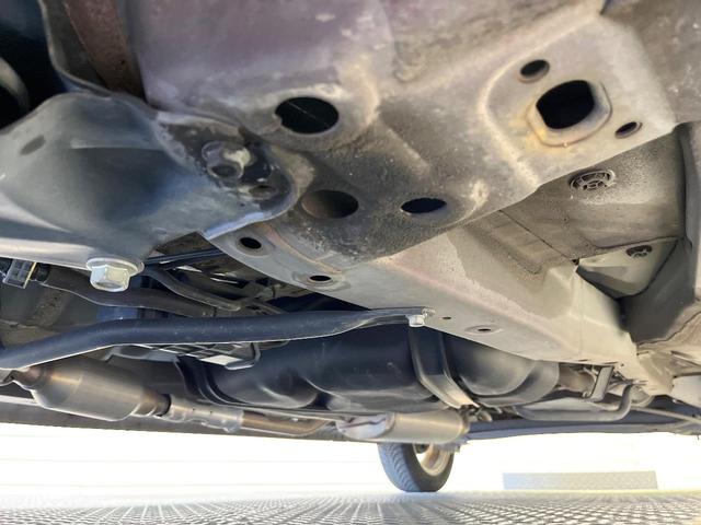 N-BOXカスタム G・Lパッケージ 禁煙車 電動スライド オートエアコン オートライト HIDヘッド スマートキー ドラレコ 電動格納ミラー CD再生 純正14インチアルミ ステアリングスイッチ アームレスト フォグランプ(50枚目)