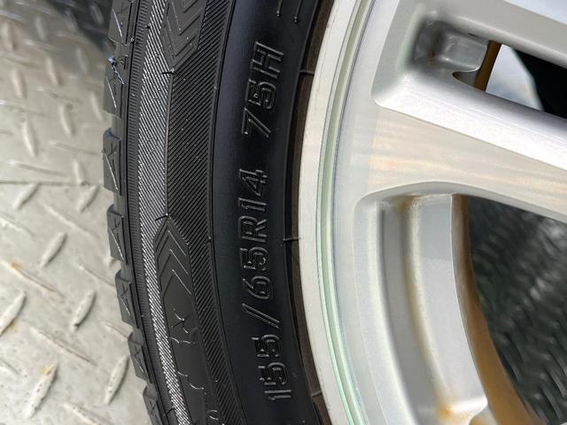 N-BOXカスタム G・Lパッケージ 禁煙車 電動スライド オートエアコン オートライト HIDヘッド スマートキー ドラレコ 電動格納ミラー CD再生 純正14インチアルミ ステアリングスイッチ アームレスト フォグランプ(55枚目)