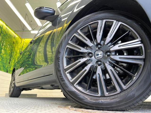 フィット e:HEVホーム 20周年特別仕様車 カーサ ホンダセンシング 純正ナビ バックカメラ フルセグ アダプティブクルーズ シートヒーター 純正16インチアルミ LEDヘッド オートハイビーム オートエアコン スマートキー ETC ドラレコ(13枚目)