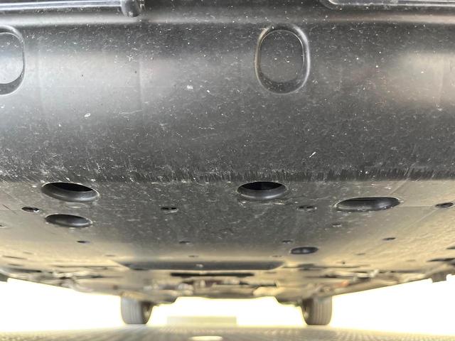 フィット e:HEVホーム 20周年特別仕様車 カーサ ホンダセンシング 純正ナビ バックカメラ フルセグ アダプティブクルーズ シートヒーター 純正16インチアルミ LEDヘッド オートハイビーム オートエアコン スマートキー ETC ドラレコ(19枚目)