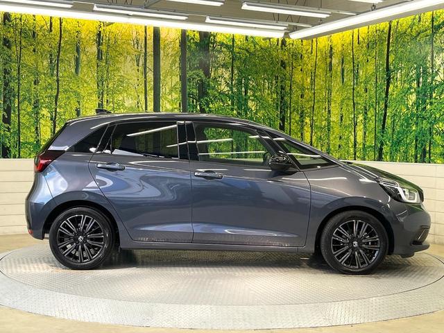 フィット e:HEVホーム 20周年特別仕様車 カーサ ホンダセンシング 純正ナビ バックカメラ フルセグ アダプティブクルーズ シートヒーター 純正16インチアルミ LEDヘッド オートハイビーム オートエアコン スマートキー ETC ドラレコ(32枚目)