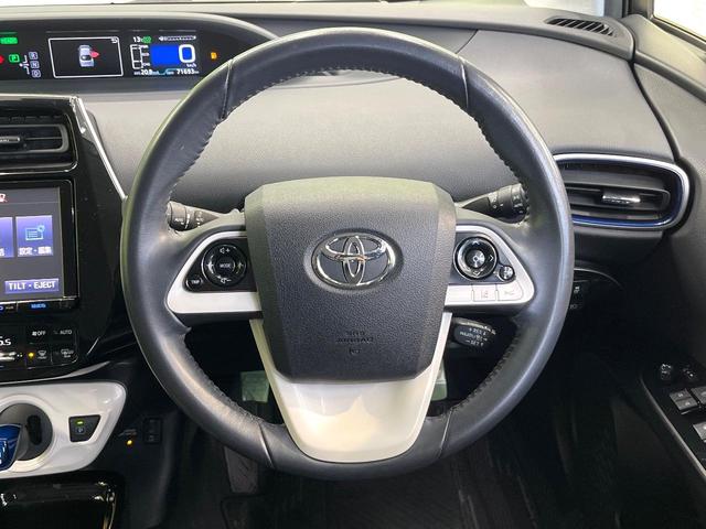 プリウス Aプレミアム ツーリングセレクション セーフティセンス 9型純正ナビ バックカメラ フルセグ ブラインドスポットモニター 駐車支援システム パワーシート シートヒーター 純正17インチアルミ LEDヘッド&フォグ オートハイビーム(11枚目)