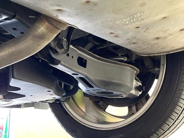 プリウス Aプレミアム ツーリングセレクション セーフティセンス 9型純正ナビ バックカメラ フルセグ ブラインドスポットモニター 駐車支援システム パワーシート シートヒーター 純正17インチアルミ LEDヘッド&フォグ オートハイビーム(20枚目)