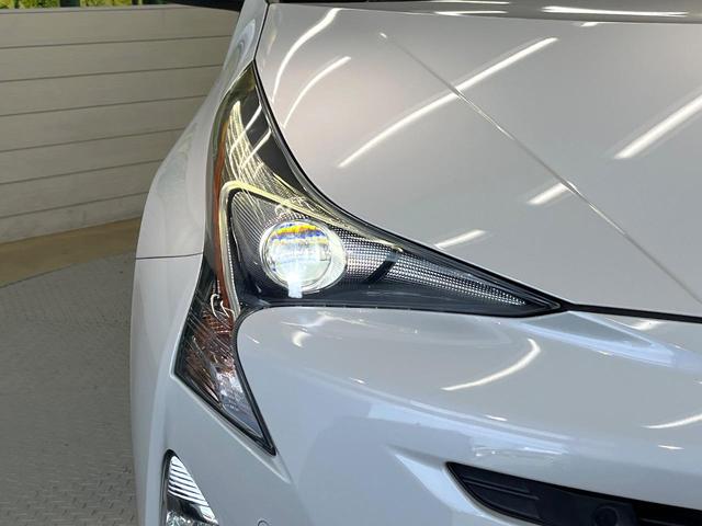 プリウス Aプレミアム ツーリングセレクション セーフティセンス 9型純正ナビ バックカメラ フルセグ ブラインドスポットモニター 駐車支援システム パワーシート シートヒーター 純正17インチアルミ LEDヘッド&フォグ オートハイビーム(21枚目)