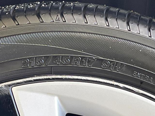 プリウス Aプレミアム ツーリングセレクション セーフティセンス 9型純正ナビ バックカメラ フルセグ ブラインドスポットモニター 駐車支援システム パワーシート シートヒーター 純正17インチアルミ LEDヘッド&フォグ オートハイビーム(28枚目)