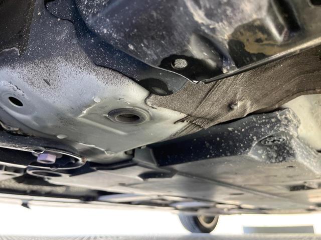 プリウス Aプレミアム ツーリングセレクション セーフティセンス 9型純正ナビ バックカメラ フルセグ ブラインドスポットモニター 駐車支援システム パワーシート シートヒーター 純正17インチアルミ LEDヘッド&フォグ オートハイビーム(31枚目)