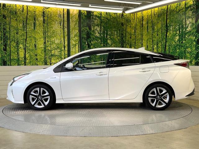 プリウス Aプレミアム ツーリングセレクション セーフティセンス 9型純正ナビ バックカメラ フルセグ ブラインドスポットモニター 駐車支援システム パワーシート シートヒーター 純正17インチアルミ LEDヘッド&フォグ オートハイビーム(38枚目)