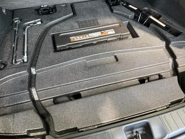 プリウス Aプレミアム ツーリングセレクション セーフティセンス 9型純正ナビ バックカメラ フルセグ ブラインドスポットモニター 駐車支援システム パワーシート シートヒーター 純正17インチアルミ LEDヘッド&フォグ オートハイビーム(49枚目)