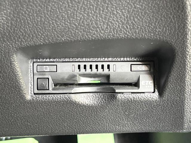 プリウス Aプレミアム ツーリングセレクション セーフティセンス 9型純正ナビ バックカメラ フルセグ ブラインドスポットモニター 駐車支援システム パワーシート シートヒーター 純正17インチアルミ LEDヘッド&フォグ オートハイビーム(62枚目)