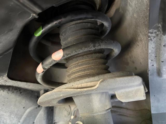 セレナ ハイウェイスター　フリップダウンモニター　エマージェンシーブレーキ　純正９型ナビ　全周囲カメラ　デジタルインナーミラー　プロパイロット　ハンズフリー機能付両側電動ドア　純正１６インチアルミ　リアオートエアコン（25枚目）