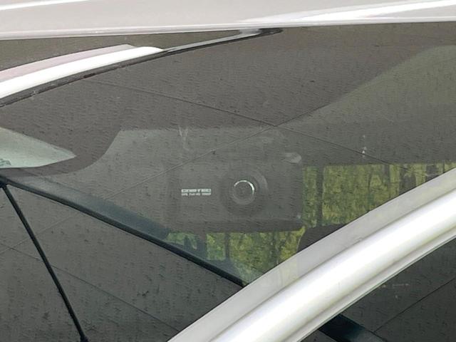 アルファード Z 左右独立ムーンルーフ 13.2型フリップダウンモニター 純正14型ナビ 全周囲カメラ デジタルインナーミラー 前中列シートエアコン 両側電動ドア 電動リアゲート 置くだけ充電 純正18インチアルミ(22枚目)