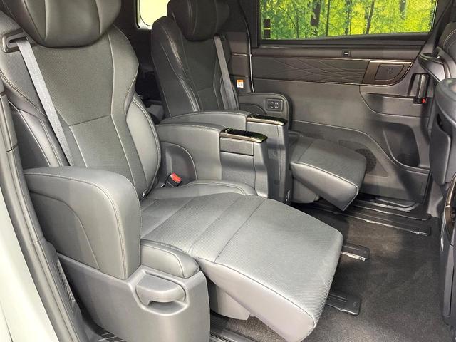 アルファード Z 左右独立ムーンルーフ 13.2型フリップダウンモニター 純正14型ナビ 全周囲カメラ デジタルインナーミラー 前中列シートエアコン 両側電動ドア 電動リアゲート 置くだけ充電 純正18インチアルミ(46枚目)