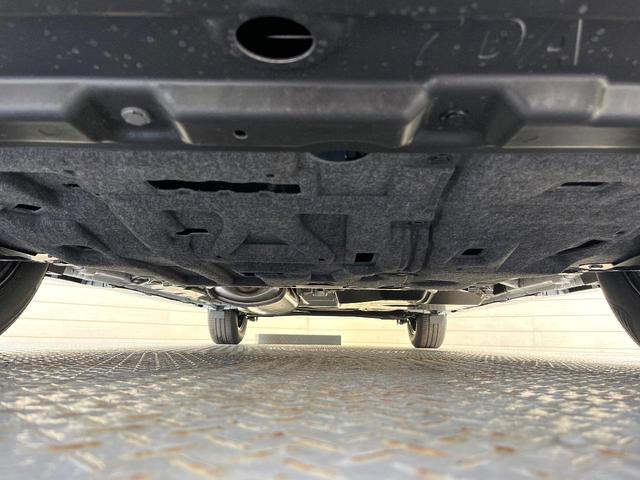 セレナ ｅ－パワー　ハイウェイスターＶ　登録済未使用車　エマージェンシーブレーキ　純正１２型ナビ　プロパイロット　全周囲カメラ　デジタルインナーミラー　リアオートエアコン　ＥＴＣ　ＬＥＤヘッド　シートバックテーブル　純正１６インチアルミ（19枚目）