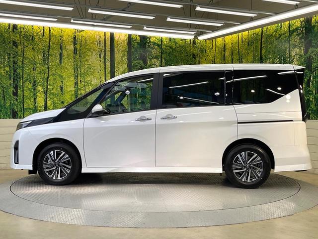 セレナ ｅ－パワー　ハイウェイスターＶ　登録済未使用車　エマージェンシーブレーキ　純正１２型ナビ　プロパイロット　全周囲カメラ　デジタルインナーミラー　リアオートエアコン　ＥＴＣ　ＬＥＤヘッド　シートバックテーブル　純正１６インチアルミ（39枚目）