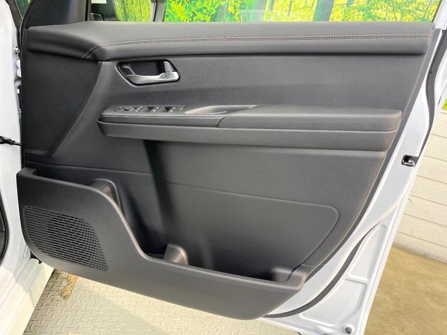 セレナ ｅ－パワー　ハイウェイスターＶ　登録済未使用車　エマージェンシーブレーキ　純正１２型ナビ　プロパイロット　全周囲カメラ　デジタルインナーミラー　リアオートエアコン　ＥＴＣ　ＬＥＤヘッド　シートバックテーブル　純正１６インチアルミ（40枚目）